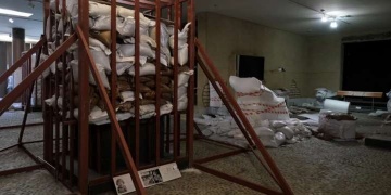 Bir buçuk tonluk Şuppiluliuma heykeli deprem sonrası özel korumaya alındı