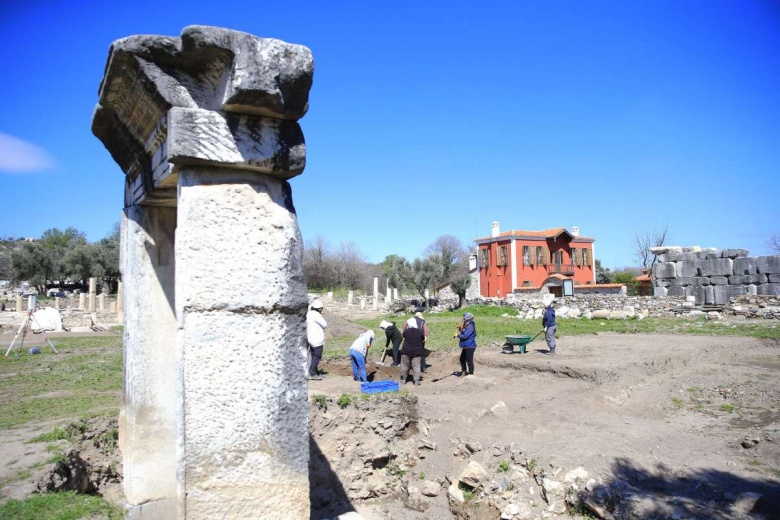 Stratonikeia antik kenti arkeoloji kazılarından yeni görüntüler