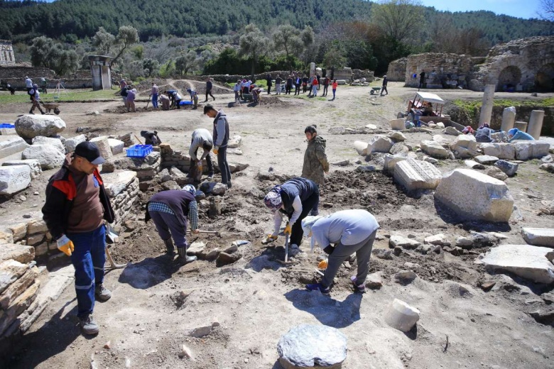 Stratonikeia antik kenti arkeoloji kazılarından yeni görüntüler