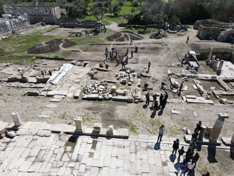 Stratonikeia antik kenti arkeoloji kazılarından yeni görüntüler