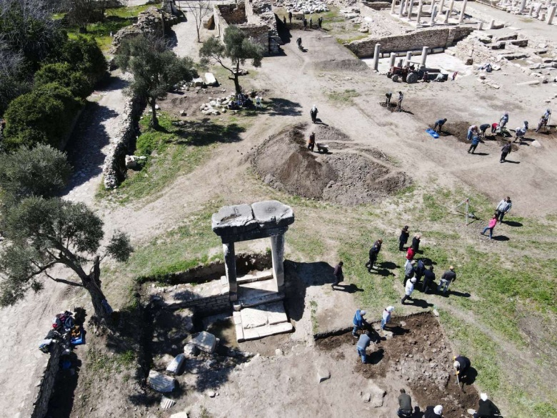 Stratonikeia antik kenti arkeoloji kazılarından yeni görüntüler