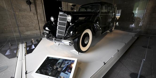 Atatürkün limuzini Anıtkabir Müzesinde sergileniyor