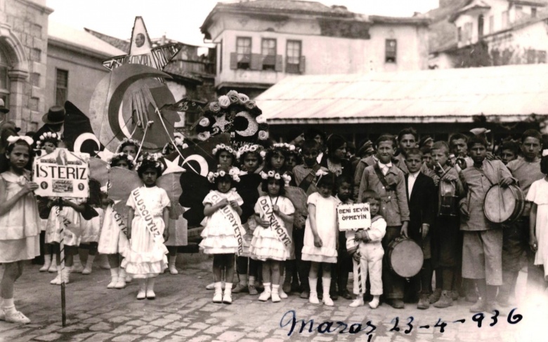 TBMM'nin açıldığı gün ve 23 Nisan Bayramını ilk kutlayan çocuklar