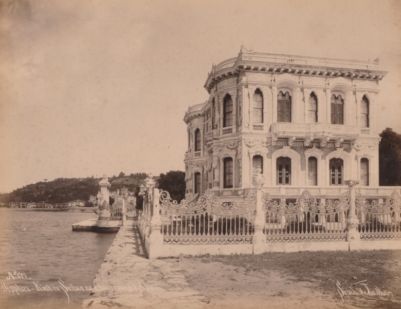 Sebah & Joaillier arşivindeki tarihi Boğaziçi fotoğrafları Emirgan'da sergileniyor
