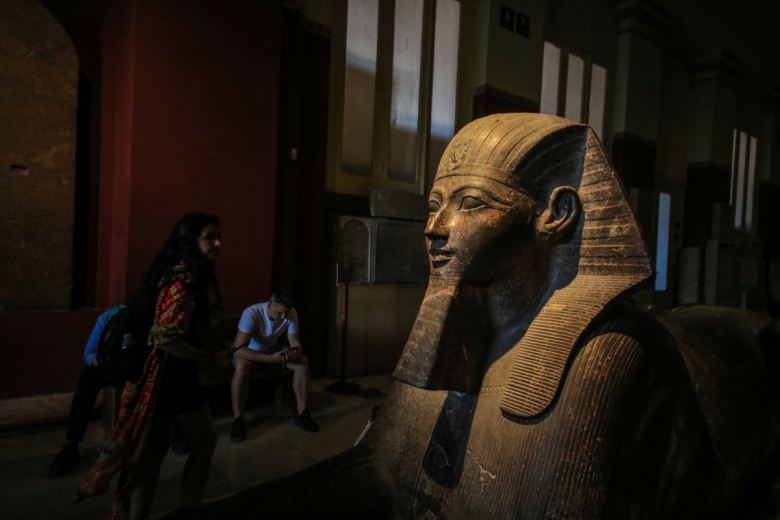 Kahire Mısır Müzesi'nde kısa bir gezintiye ne dersiniz?