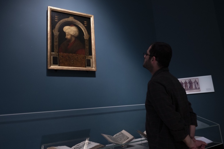 Fatih'i Victor Orbis ilan eden Bellini tablosu Victoria And Albert Müzesi'nde