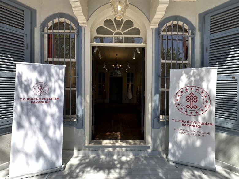 Hacopoulos Köşkü, Büyükada Edebiyat Müze Kütüphanesi olarak törenle açıldı