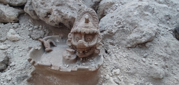 Meksikalı arkeologlar Maya'nın Işık Tanrısı Kawiil'ye ait figürin buldular