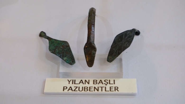 Kırklareli Müzesi'nde sergilenen arkeolojik ve tarihi eserlerden örnekler