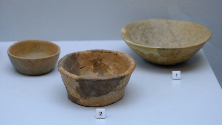 Kırklareli Müzesi'nde sergilenen arkeolojik ve tarihi eserlerden örnekler