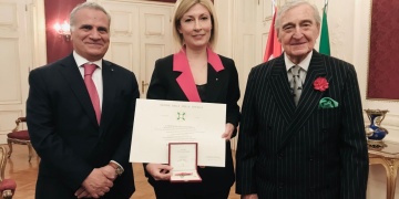 Rahmi M. Koç Müzesi İtalya Yıldızı Nişanı aldı Mine Sofuoğlu şövalye ilan edildi