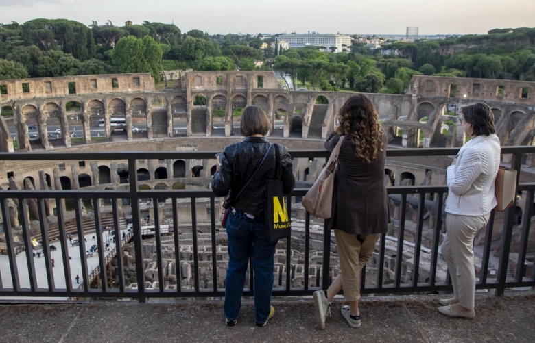 Roma'daki Kolezyum'da turistler için yeni asansör girişi açıldı