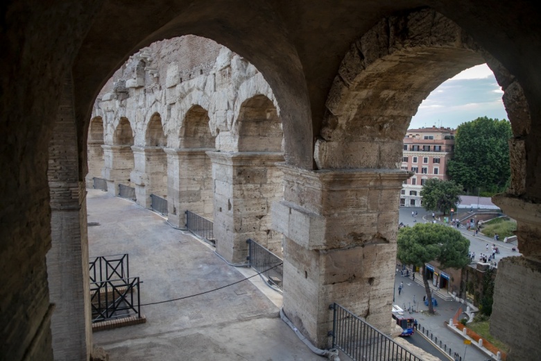 Roma'daki Kolezyum'da turistler için yeni asansör girişi açıldı