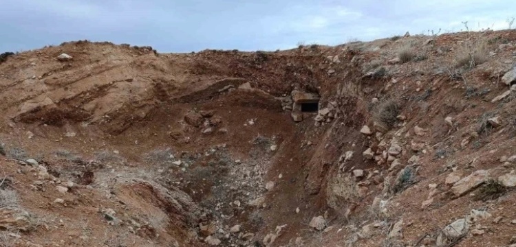 Elbistan'ın Sarıyatak Mahallesi'ndeki tümülüs arkeolojik sit alanı ilan edildi