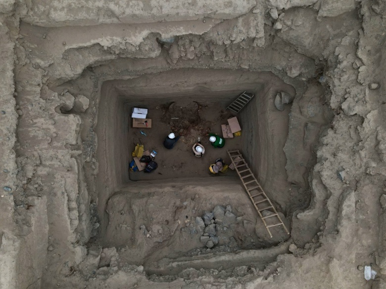 Peru'da arkeologlar And Haçı ve 3 bin 500 yıllık İnka mezarları buldu