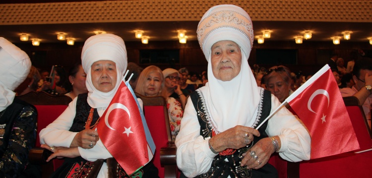 TÜRKSOY’un kuruluşunun 30’uncu yılı Kırgızistan’da kutlanıyor