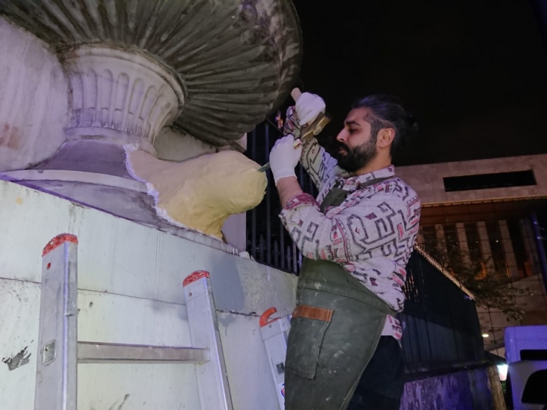 Galatasaray Lisesi önündeki kayıp heykel ikizinden yeninden kopyalandı