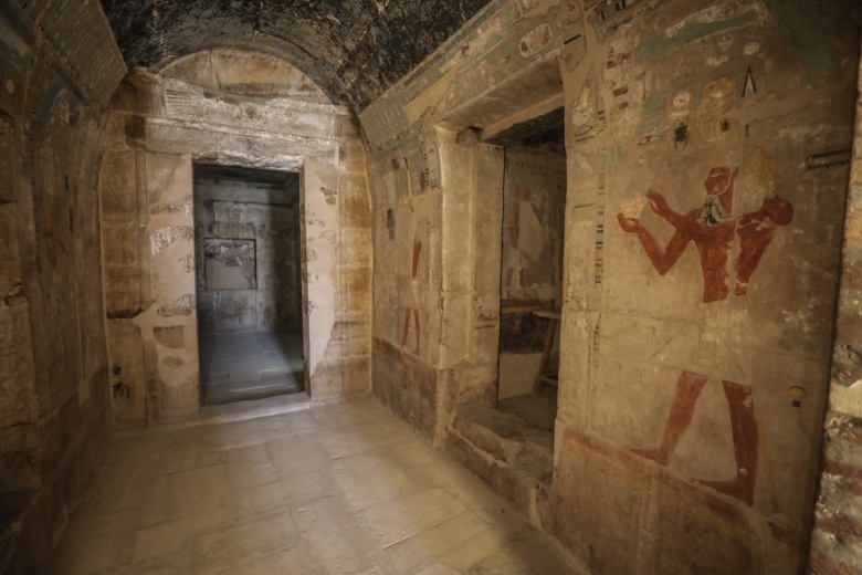 Kadın firavunu Hatşepsut'un Luksor'daki tapınağı