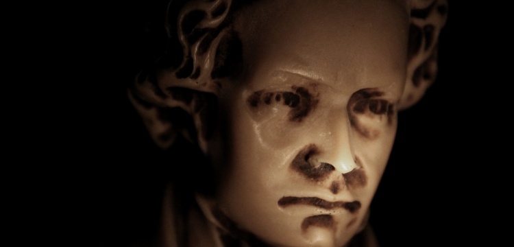 Presumed Skull Fragments of Beethoven Return to Vienna