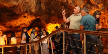 Restorasyonu tamamlanan Tulumtaş Mağarası ziyarete açıldı