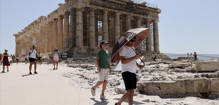 Yunanistan'da Akropolis'i bir gün içinde en fazla 20 bin kişi gezebilecek