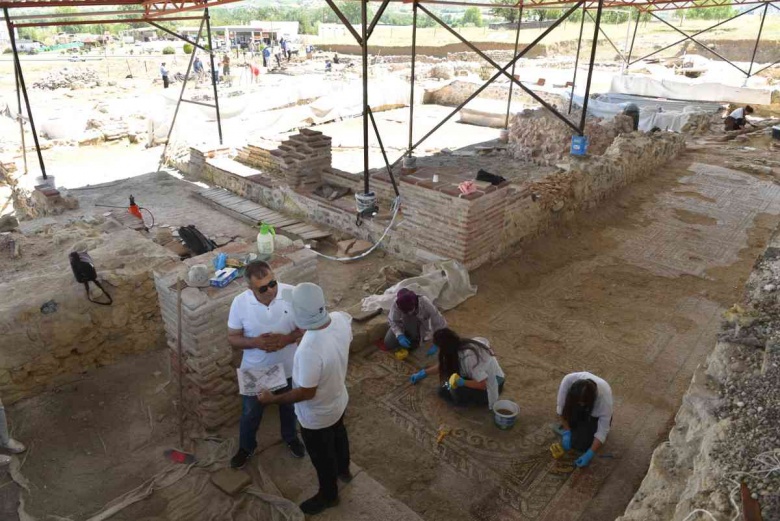 Pompeiopolis Antik Kenti 2023 yılı arkeoloji kazısından fotoğraflar