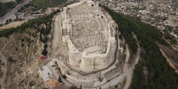 Arkeoloji kazıları sona yaklaşan Silifke Kalesi 2024te ziyarete açılacak