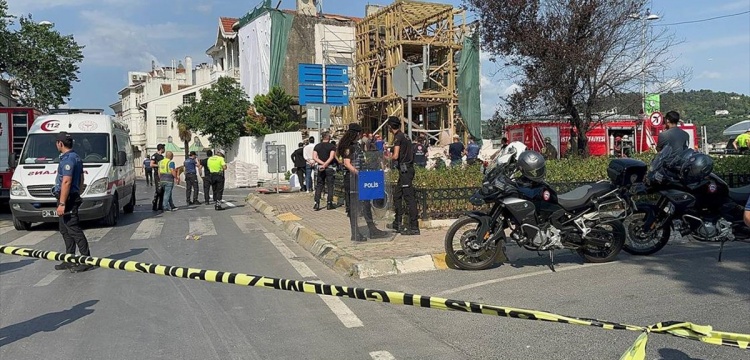 İstanbul Kuruçeşme'de restorasyon faciası yaşandı: Bina çöktü; 1 ölü, 1 yaralı