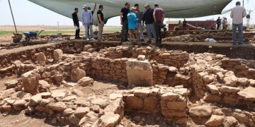 Sefertepede çalışan arkeologlara Kaymakam ve Belediye başkanı morali