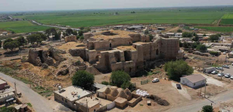 Harran Sarayı arkeoloji kazılarında çalışan işçi sayısı 70'e çıktı