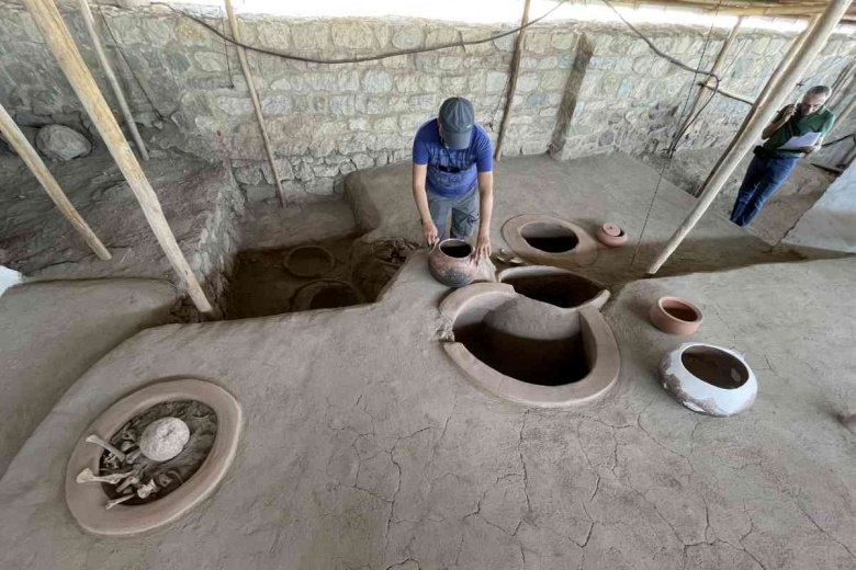 Harput Kalesi arkeoloji kazılarında saray mutfağı bulundu