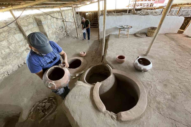 Harput Kalesi arkeoloji kazılarında saray mutfağı bulundu