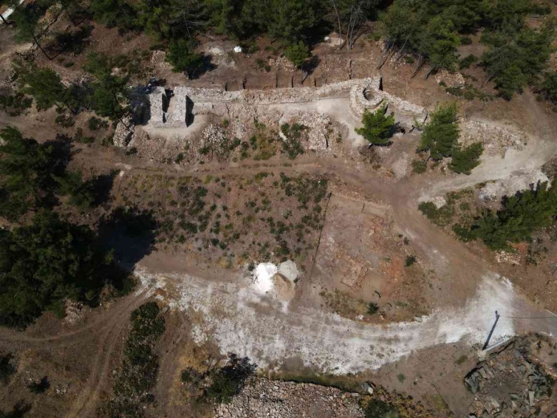 Kavaklıdere'deki Asarcık Tepesi arkeoloji kazıları sürüyor