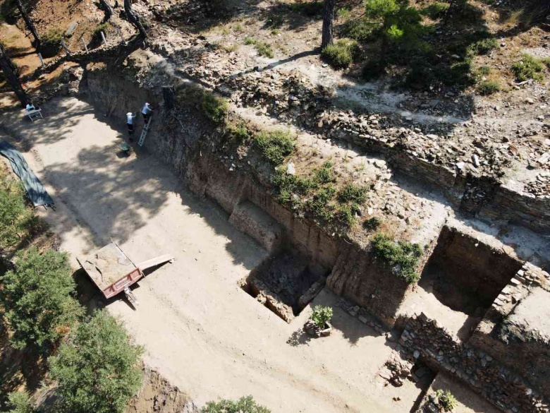 Kavaklıdere'deki Asarcık Tepesi arkeoloji kazıları sürüyor