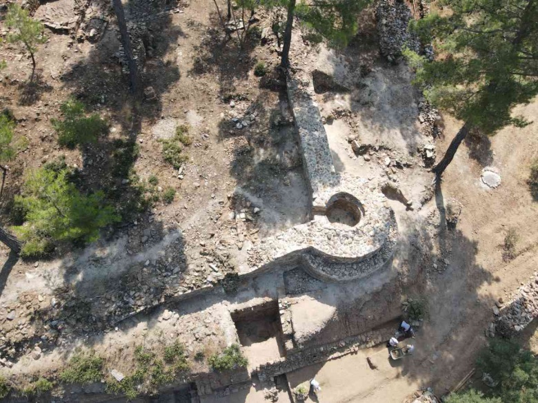 Kavaklıdere'deki Asarcık Tepesi arkeoloji kazıları sürüyor