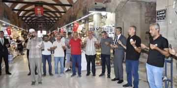 Edirnenin Selimiye Arastasında Osmanlı geleneği bereket duası yaşatılıyor