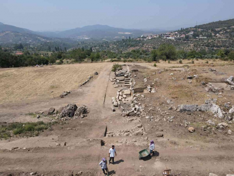 Hyllarima Antik Kenti arkeoloji kazılarda deprem izlerine rastlandı