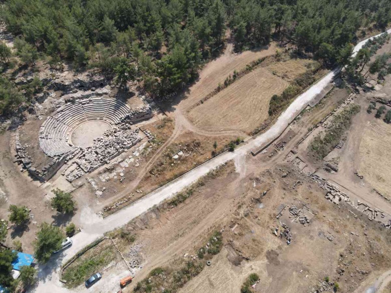 Hyllarima Antik Kenti arkeoloji kazılarda deprem izlerine rastlandı