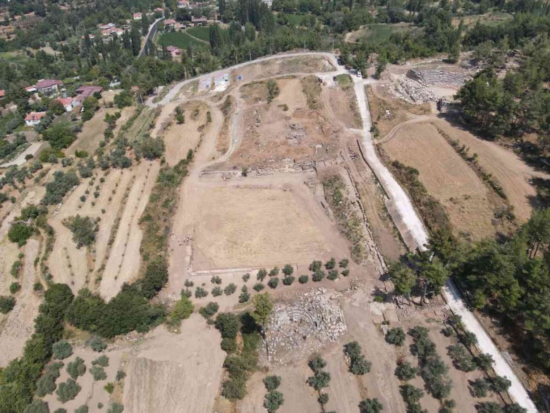 Hyllarima Antik Kenti arkeoloji kazılarda deprem izlerine rastlandı