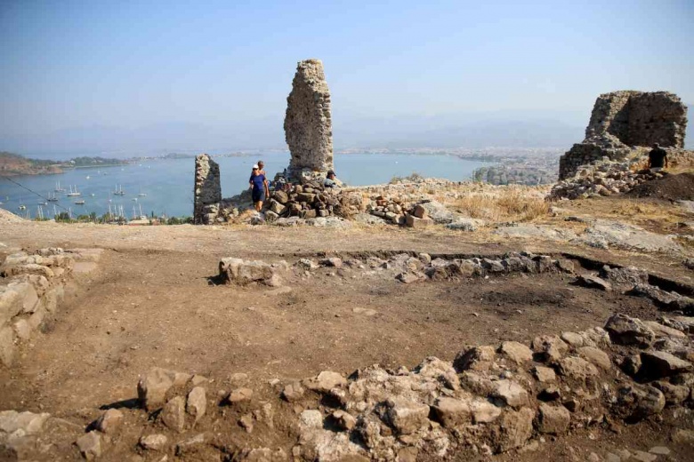 Arkeoloji kazılarının sürdüğü Fethiye kalesinden güncel fotoğraflar