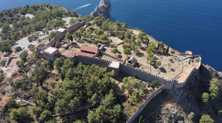 Alanya Kalesi'ndeki şapel Selçukluların hoşgörü kültürünü günümüze taşıyor