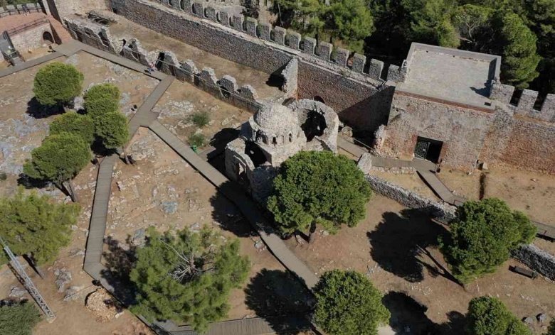 Alanya Kalesi'ndeki şapel Selçukluların hoşgörü kültürünü günümüze taşıyor