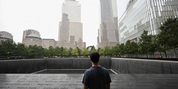 New Yorktaki İkiz Kulelerin bulunduğu alanda şimdi 11 Eylül Müzesi var