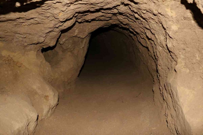 Karabük'te 5.500 yıllık kayalara oyulmuş bir sığınak yerleşimi tespit edildi