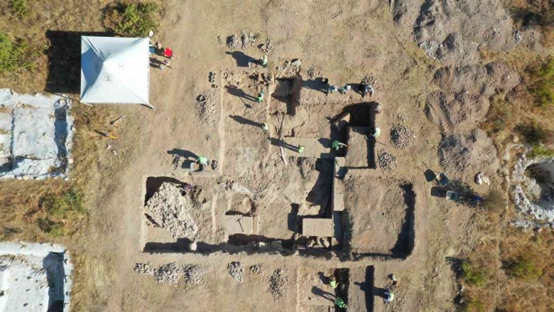 Gaziantep'teki Dülük Antik Kenti kazılarında topraktan adeta mühür baskı püskürüyor