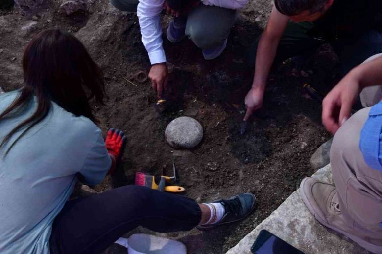 Aizanoi Antik Kenti'nde Roma devri kadınlarının kullandığı makyaj malzemeleri bulundu