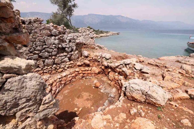 Muğla'nın Orata Adası'ndaki tarihi eserlerin restorasyonu başlıyor...