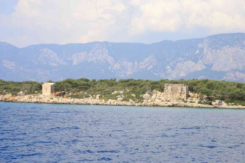 Muğla'nın Orata Adası'ndaki tarihi eserlerin restorasyonu başlıyor...