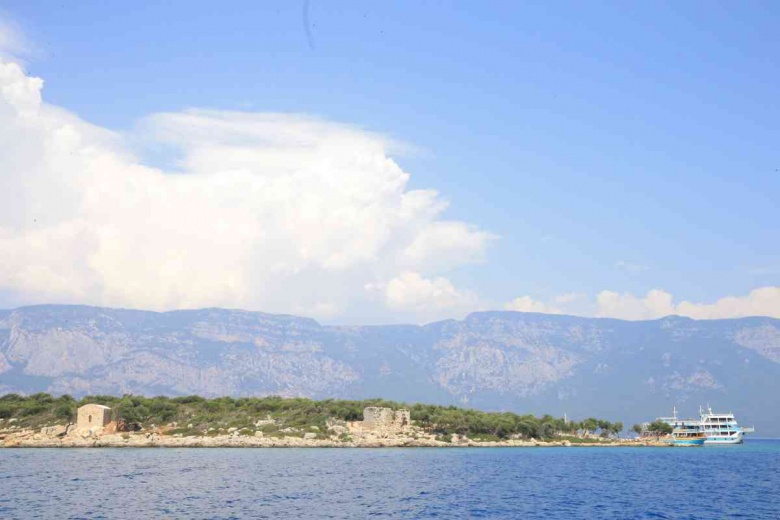 Muğla'nın Orata Adası'ndaki tarihi eserlerin restorasyonu başlıyor...