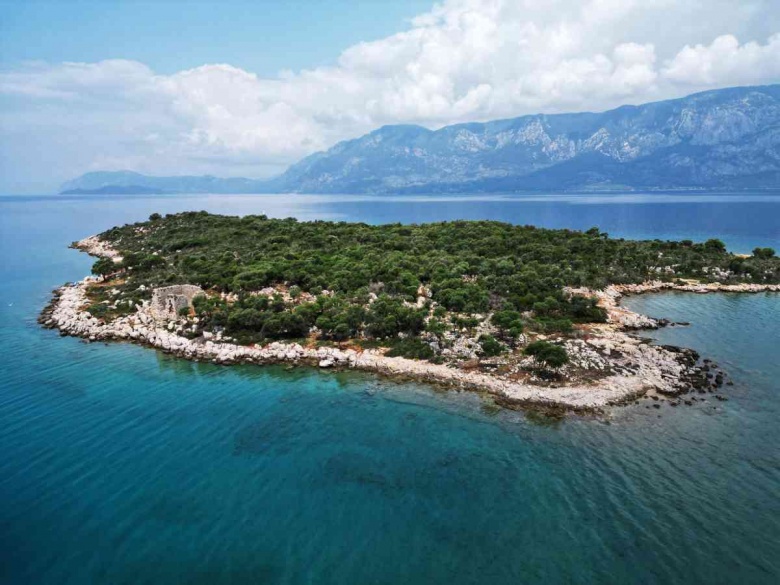 Muğla'nın Orata Adası'ndaki tarihi eserlerin restorasyonu başlıyor...